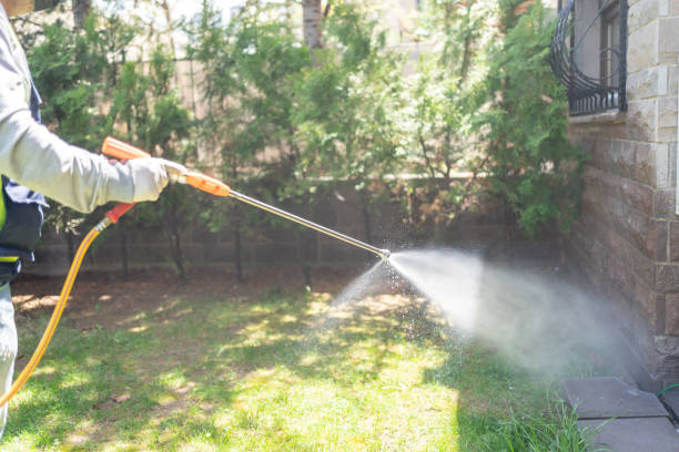 Best Commercial Pest Control Services  in Edburgh, IN